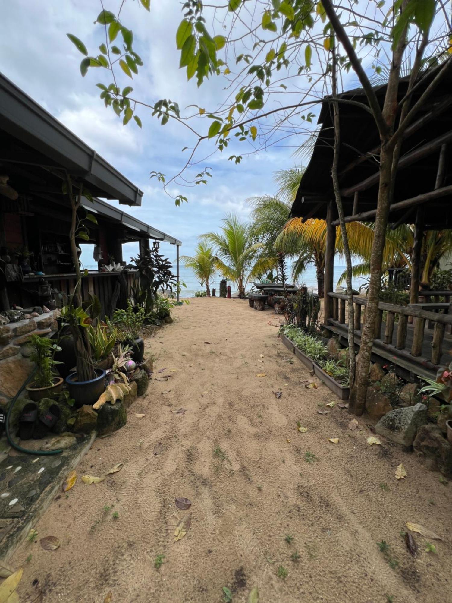 Beach House Kampung Genting エクステリア 写真